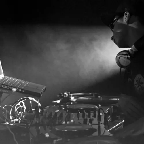 DJ Battery