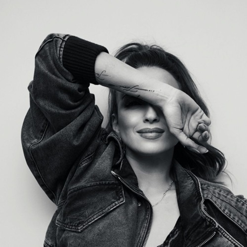 NICOLE DA SILVA