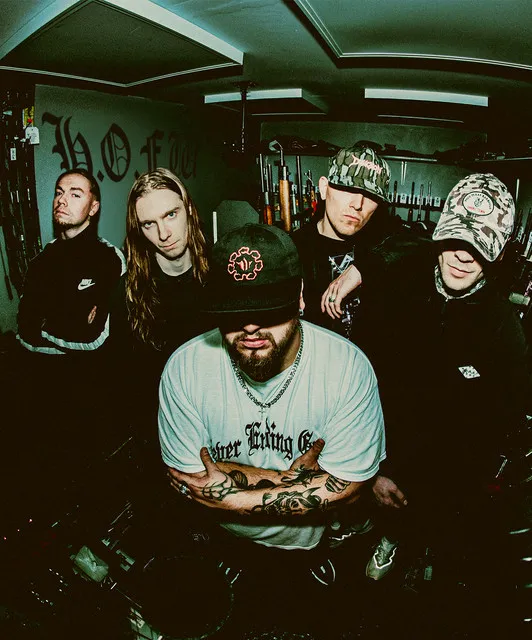 HOUNDS OF WAR