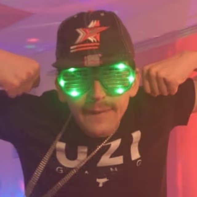 JAck Uzzi