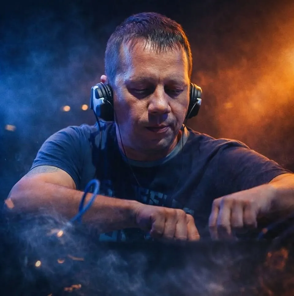 Dj Hruscsov