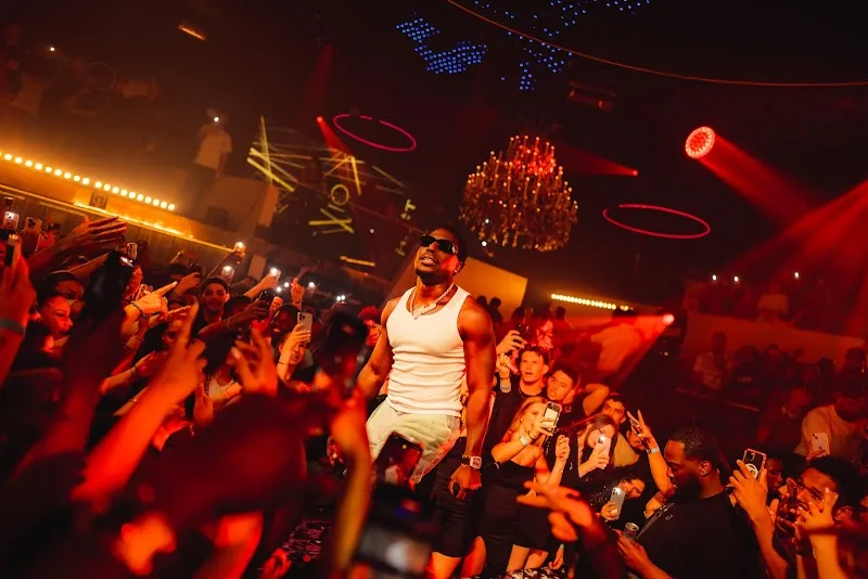 Club Aura